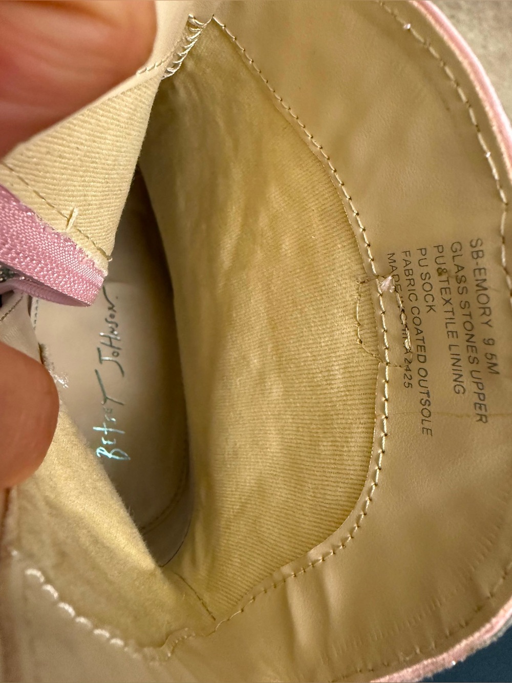 Betsey Johnson Pink Floral Crystal Western Booties Sz: 9.5 M - Picture 9 of 10